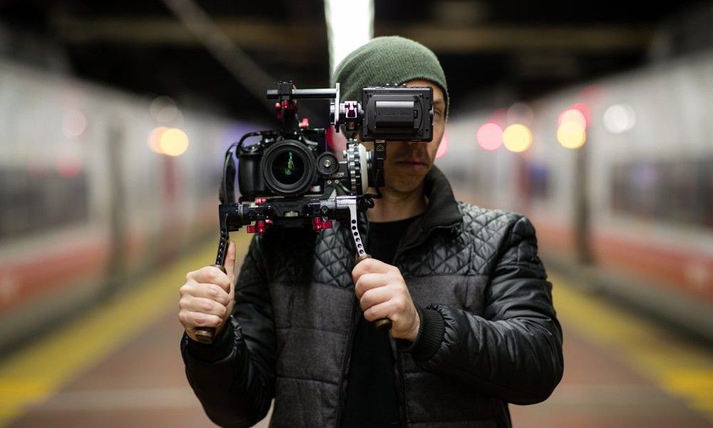Is this Zacuto Shoulder Rig for Mirrorless and DSLRs the Last One You'll  Need?