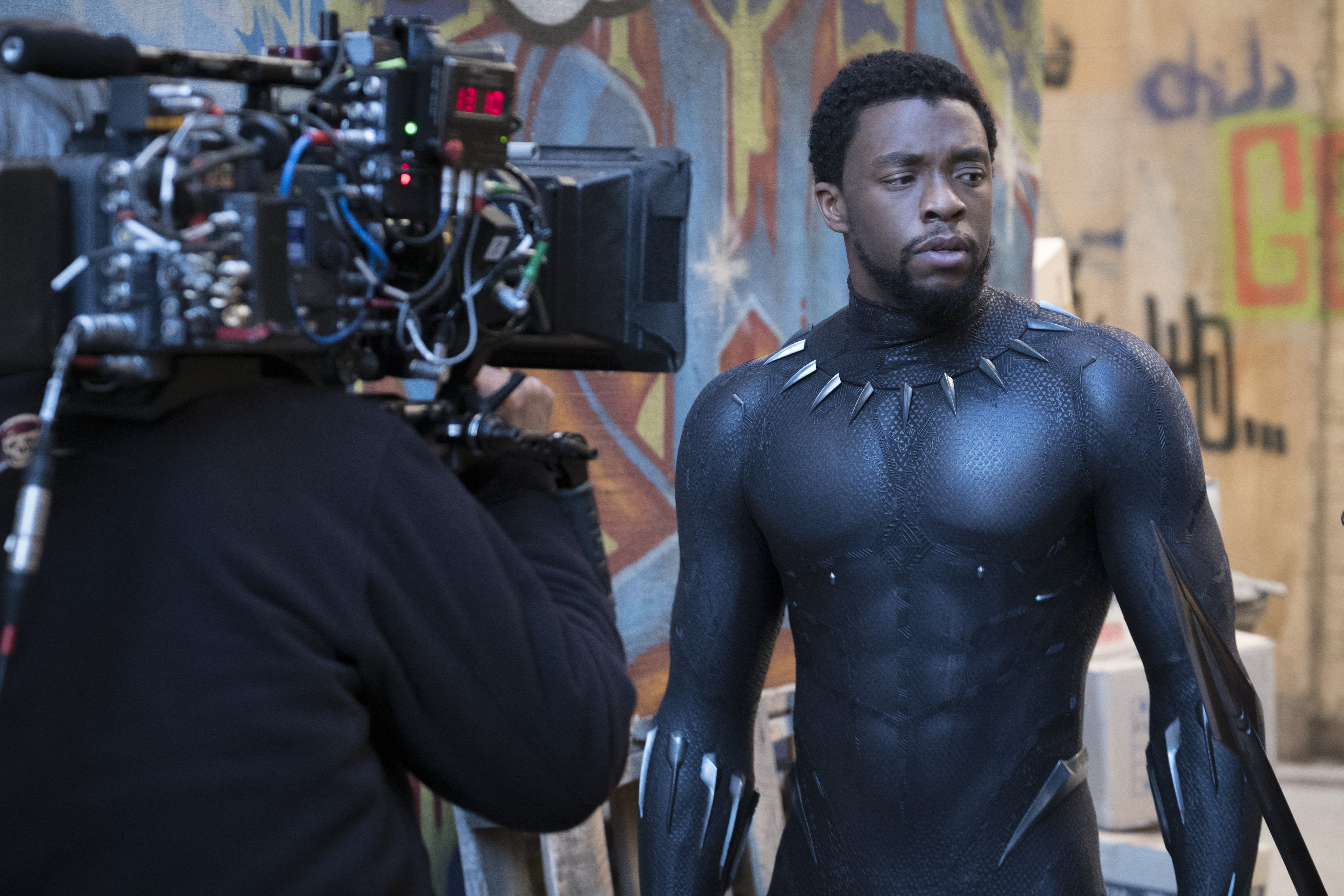 How the Costumes of 'Black Panther' Pulled from Reality to Elevate a  Fictional World