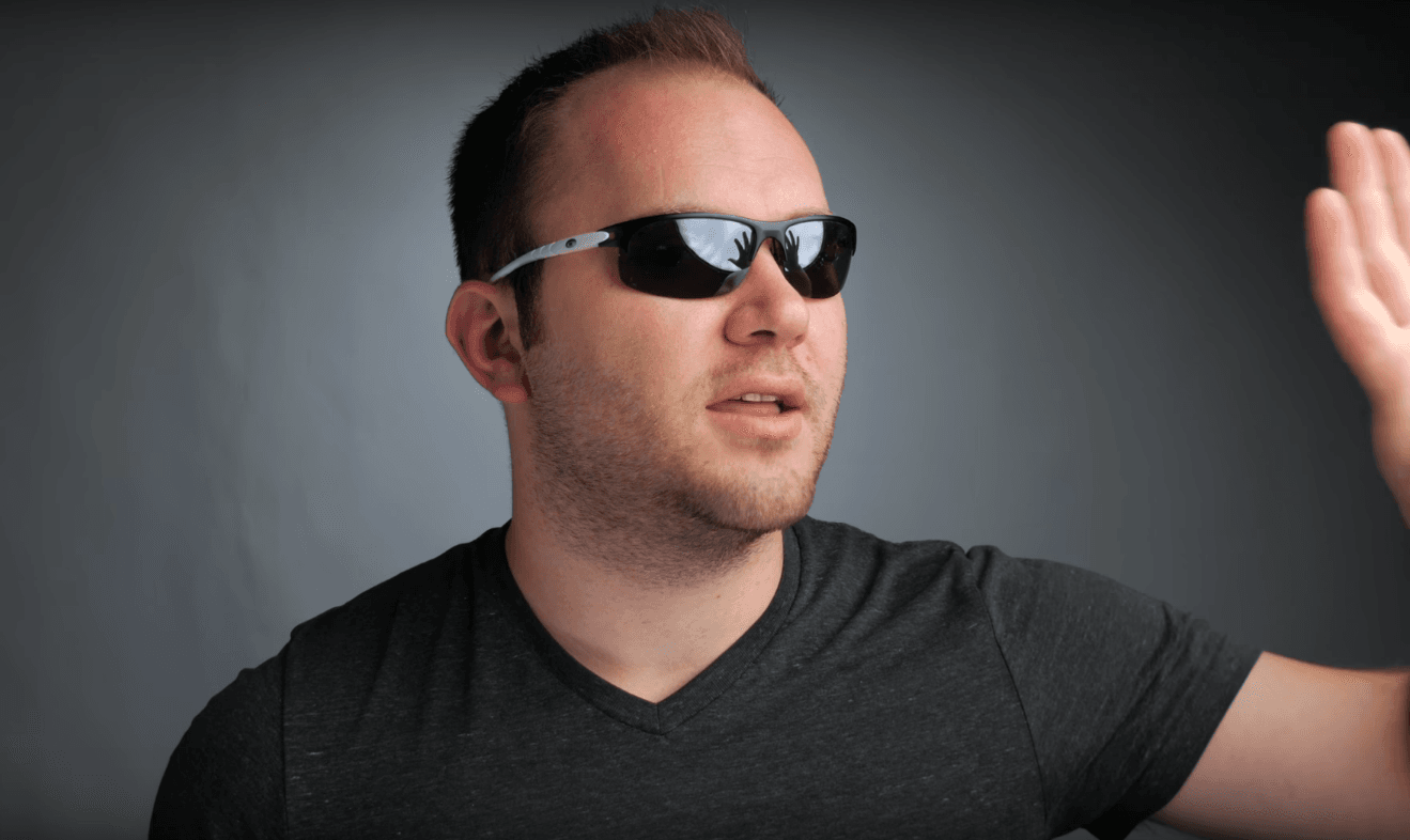 difference between sunglasses and glares