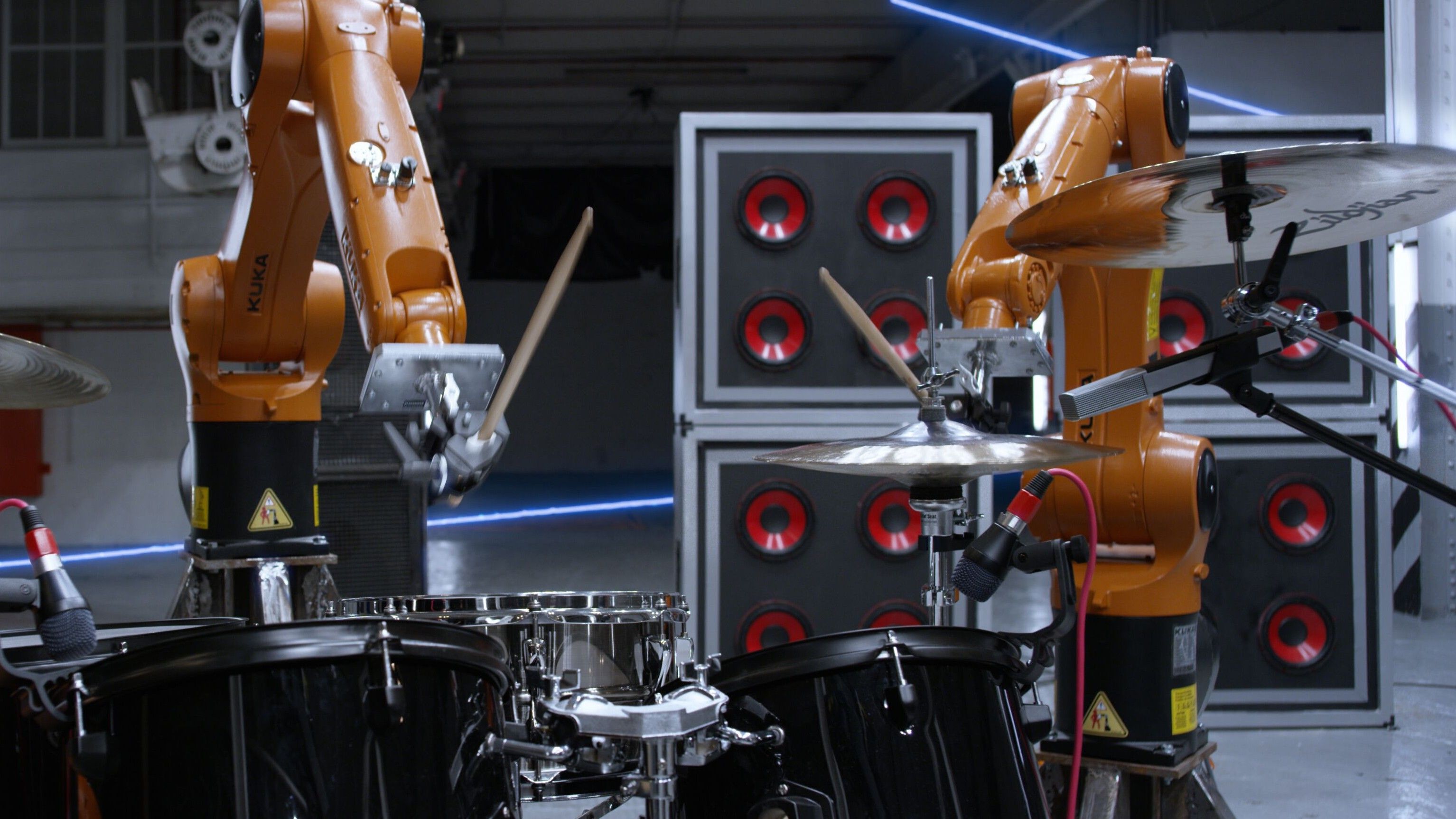 Learn How Robots Took Control of the Brilliant Music Video 'Automatica'