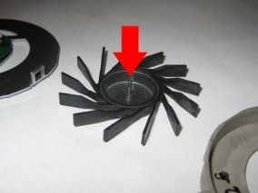 How to fix a noisy MacBook fan